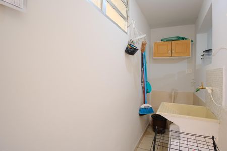 Casa à venda com 450m², 7 quartos e 6 vagasÁrea de serviço da Casa 2