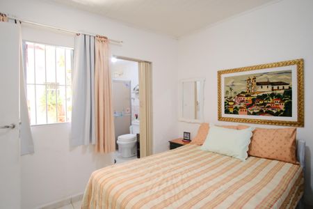 Casa à venda com 450m², 7 quartos e 6 vagasSuíte 1 da Casa 1