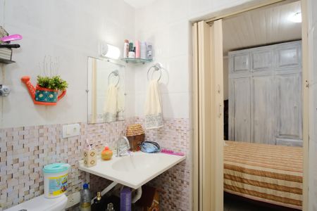 Casa à venda com 450m², 7 quartos e 6 vagasBanheiro da Suíte 1 da Casa 1