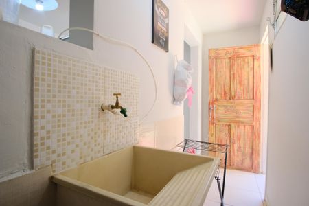 Casa à venda com 450m², 7 quartos e 6 vagasÁrea de serviço da Casa 2