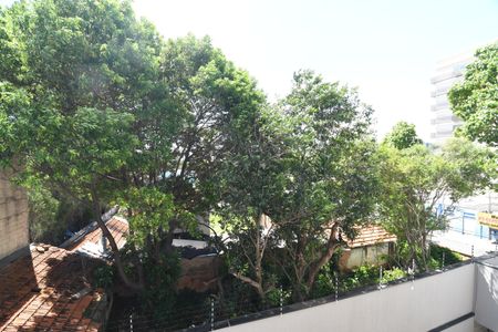 Apartamento à venda com 78m², 3 quartos e 2 vagasQuarto 2 - Vista