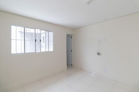 Sala e Cozinha de casa para alugar com 1 quarto, 65m² em Jardim Aricanduva, São Paulo
