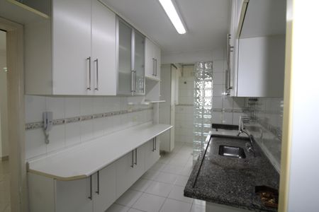 Apartamento para alugar com 112m², 2 quartos e 2 vagasCozinha