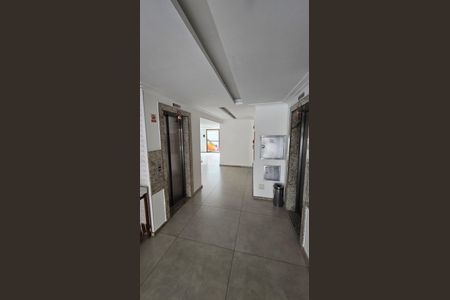 Apartamento para alugar com 70m², 2 quartos e 1 vagaElevadores 