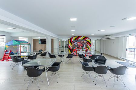 Apartamento à venda com 44m², 2 quartos e 1 vaga Apartamento à venda com 44m², 2 quartos e 1 vagaSalão de Festas