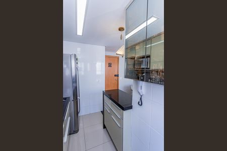 Apartamento à venda com 44m², 2 quartos e 1 vaga Apartamento à venda com 44m², 2 quartos e 1 vagaCozinha e Área de Serviço