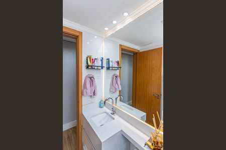 Apartamento à venda com 44m², 2 quartos e 1 vaga Apartamento à venda com 44m², 2 quartos e 1 vagaBanheiro