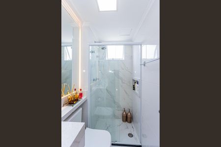 Apartamento à venda com 44m², 2 quartos e 1 vaga Apartamento à venda com 44m², 2 quartos e 1 vagaBanheiro