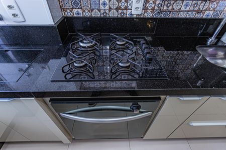 Apartamento à venda com 44m², 2 quartos e 1 vaga Apartamento à venda com 44m², 2 quartos e 1 vagaCozinha e Área de Serviço