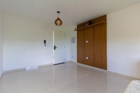 Sala, Cozinha e área de serviço de apartamento para alugar com 2 quartos, 42m² em Cidade Patriarca, São Paulo