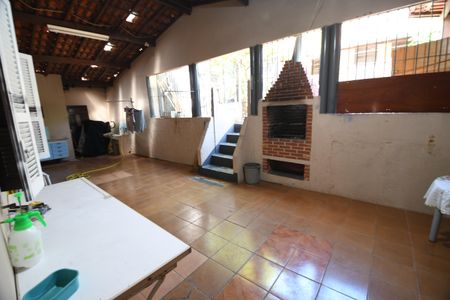 Casa à venda com 252m², 2 quartos e 2 vagasÁrea de Serviço