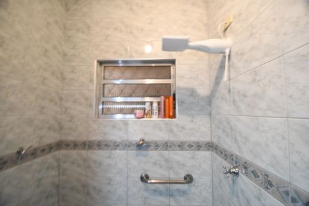 Casa à venda com 252m², 2 quartos e 2 vagasBanheiro