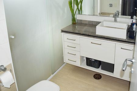 Apartamento à venda com 117m², 4 quartos e 4 vagasBanheiro Suíte 1