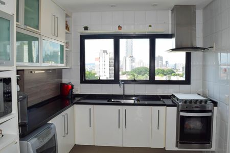 Apartamento à venda com 117m², 4 quartos e 4 vagasCozinha
