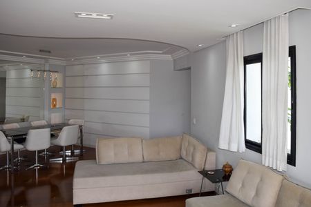 Apartamento à venda com 117m², 4 quartos e 4 vagasSala