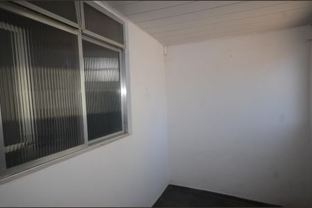 Sala de apartamento para alugar com 1 quarto, 30m² em Vila Valqueire, Rio de Janeiro