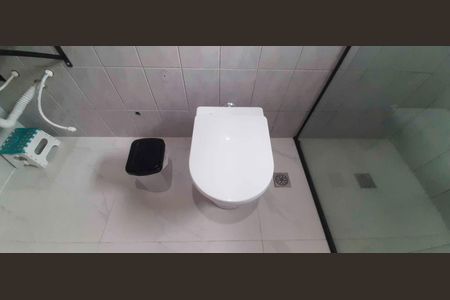 Casa à venda com 210m², 4 quartos e 5 vagas