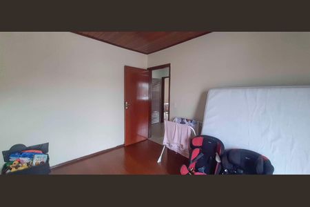 Casa à venda com 210m², 4 quartos e 5 vagas