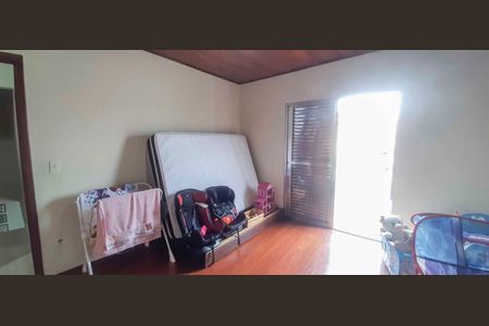 Casa à venda com 210m², 4 quartos e 5 vagas