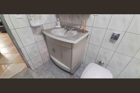 Casa à venda com 210m², 4 quartos e 5 vagas