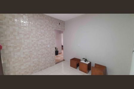 Casa à venda com 210m², 4 quartos e 5 vagas