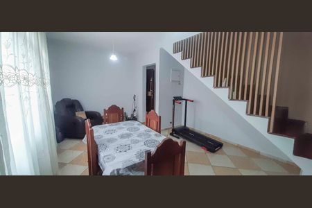 Casa à venda com 210m², 4 quartos e 5 vagas