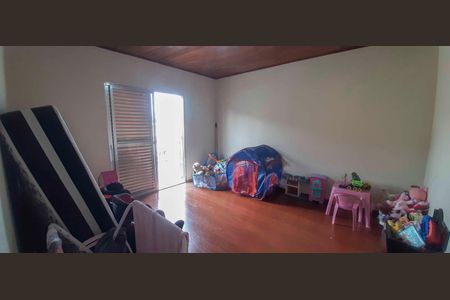 Casa à venda com 210m², 4 quartos e 5 vagas Casa à venda com 210m², 4 quartos e 5 vagasQuarto 3