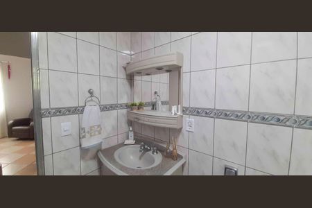 Casa à venda com 210m², 4 quartos e 5 vagas