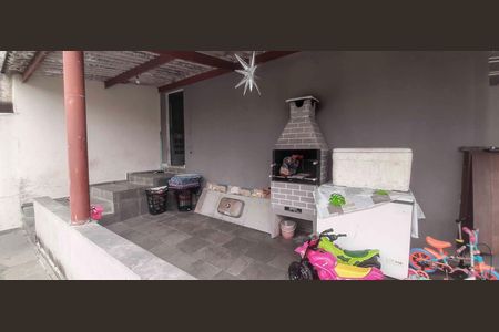 Casa à venda com 210m², 4 quartos e 5 vagas