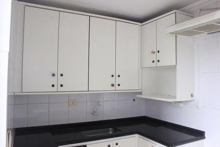 Apartamento para alugar com 69m², 2 quartos e 1 vagaCozinha