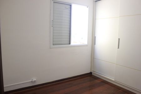 Apartamento para alugar com 69m², 2 quartos e 1 vagaQuarto 1