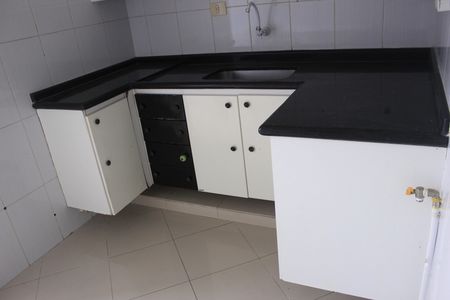 Apartamento para alugar com 69m², 2 quartos e 1 vagaCozinha