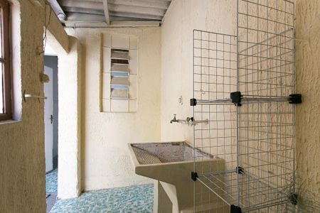 Casa para alugar com 80m², 1 quarto e 1 vagaÁrea de Serviço