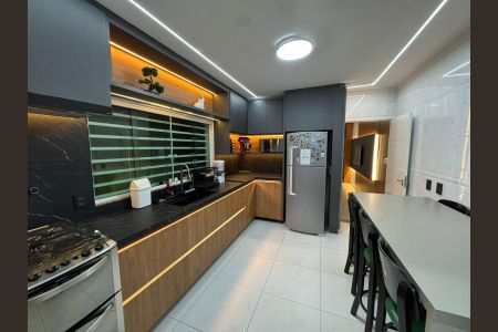Casa à venda com 92m², 3 quartos e 2 vagas