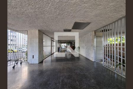 Apartamento para alugar com 59m², 2 quartos e 1 vaga Apartamento para alugar com 59m², 2 quartos e 1 vagaHall