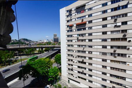 Sala de apartamento para alugar com 2 quartos, 59m² em Praça da Bandeira, Rio de Janeiro