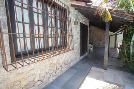 Casa de condomínio para alugar com 290m², 3 quartos e 1 vagaVaranda 