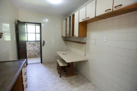Casa de condomínio para alugar com 290m², 3 quartos e 1 vagaCozinha