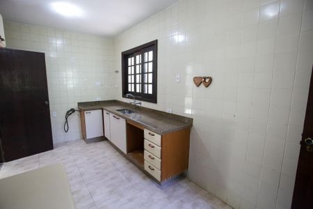 Casa de condomínio para alugar com 290m², 3 quartos e 1 vagaCozinha