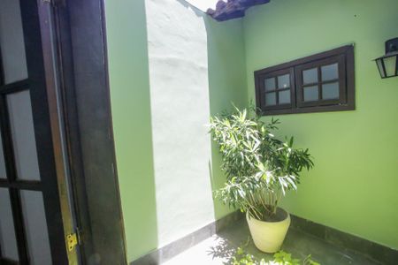 Casa de condomínio para alugar com 290m², 3 quartos e 1 vagaJardim de inverno