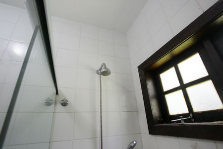 Casa de condomínio para alugar com 290m², 3 quartos e 1 vagaBanheiro da Suíte