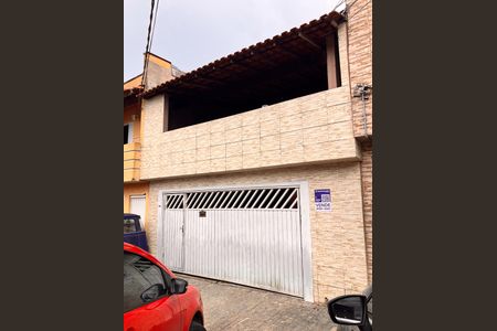 Casa à venda com 260m², 5 quartos e 2 vagasFachada