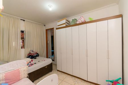 Suíte de casa à venda com 5 quartos, 260m² em Conjunto Promorar Sapopemba, São Paulo