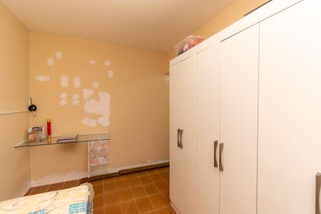 Casa à venda com 260m², 5 quartos e 2 vagasCasa 2 - Quarto 3