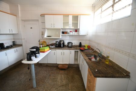 Apartamento para alugar com 122m², 2 quartos e 1 vagaCozinha