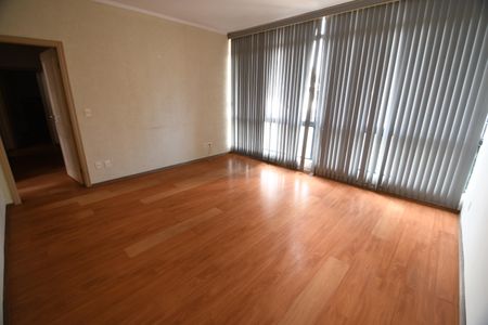 Sala de apartamento para alugar com 2 quartos, 122m² em Cambuí, Campinas