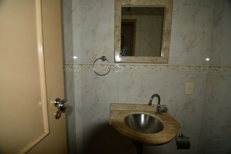 Apartamento para alugar com 122m², 2 quartos e 1 vagaLavabo