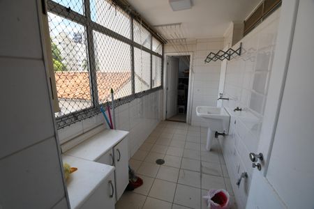 Apartamento para alugar com 122m², 2 quartos e 1 vagaÁrea de Serviço