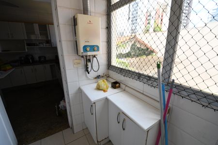 Apartamento para alugar com 122m², 2 quartos e 1 vagaÁrea de Serviço