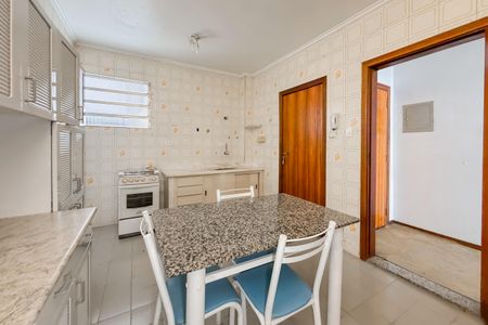 Apartamento à venda com 119m², 3 quartos e sem vagaCozinha